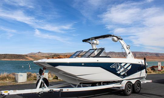 Surf's Up ! 🏄 Expérience ultime en bateau de surf à Sand Hollow 🌊