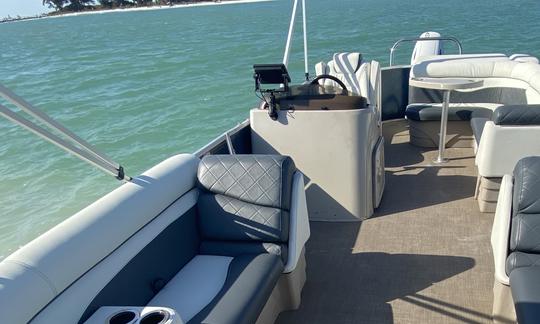 24' Tritoon Bennington New 175 CV Sarasota