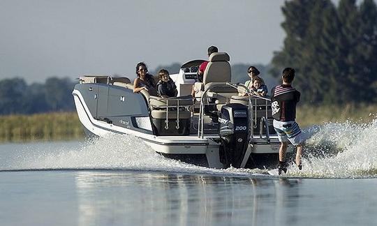 Lake Havasu: 2022 Luxury Pontoon Boat for charter! (15ppl) GB03