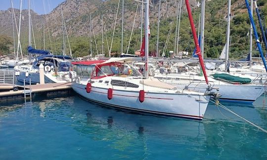 35ft Egeyat Sailing Boat with Skipper