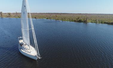 ¡Navegando por el lago Pontchartrain con el velero Shannon de 52 pies!