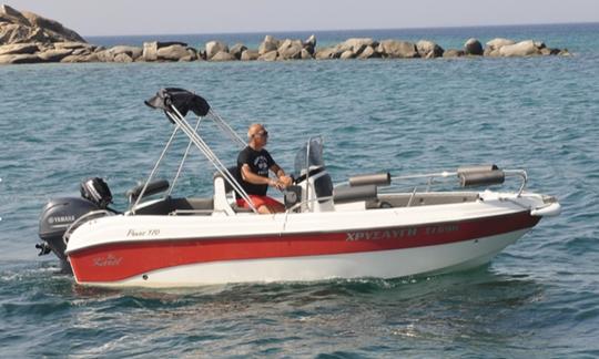 Lancha motora Karel 550 de 18 pies con motor de 80 CV en tsilivi - zakynthos