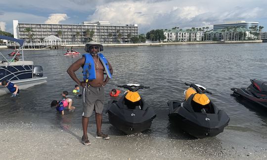 Novo jet ski SeaDoo 3up disponível em Tampa Bay/São Petersburgo (2 disponíveis)