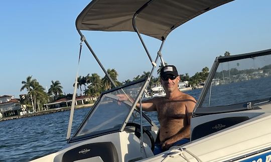 BOAT FUN IN THE SUN - Stingray Fun