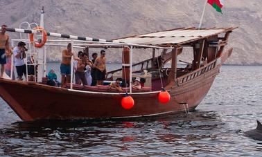 Incroyable croisière d'une demi-journée en boutre dans les fjords de Musandam