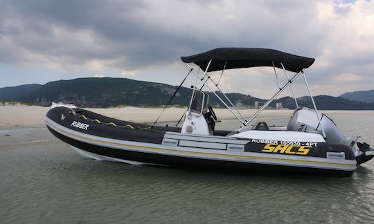 20ft Sacs 590 Rigid Inflatable Boat for rent in Setúbal