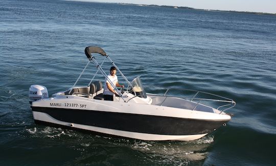 Selva 570 Elegance Powerboat for Rent in Setúbal!