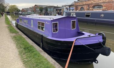 Vacaciones en barco por los canales de 40 minutos en el corazón de Inglaterra. Canal de Trent y Mersey