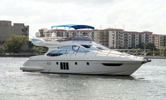 48ft ''Liquidity'' Azimut Flybridge Motor Yacht Rental in Tampa, Florida