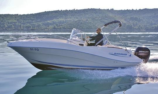 Aluguer de barcos Quicksilver Commander 635 em Faro, Portugal