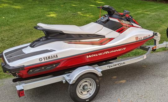 Yamaha Waverunner EX Sport, 3 plazas en Merrymeeting Lake