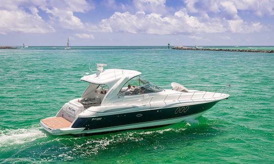 Luxury Yacht in Destin