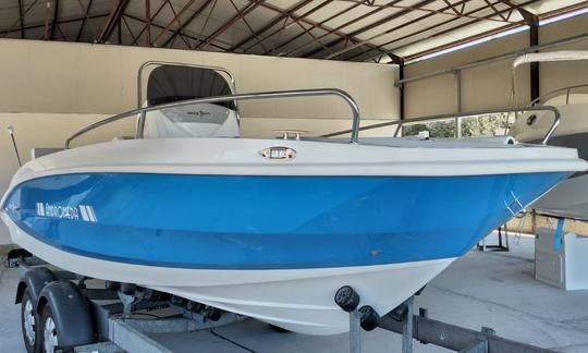 Bateau à pont Andromeda de 19 pieds à louer à Milazzo, Sicile