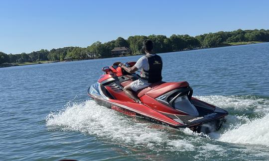 ¡Te espera una diversión emocionante! Alquile una moto acuática Sea-Doo para 2 personas en la hermosa ciudad de Cornelius, Carolina del Norte