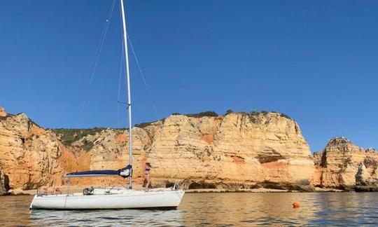 Beneteau - First Class 8 Sailing Yacht for Rental