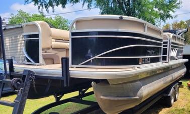 Sun Tracker 22' DLX Party Barge Pontoon for rent in Pottsboro