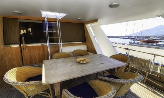 Cantieri di Pisa 80' for Charter - AEOLIAN ISLANDS - CILENTO COAST - SICILY - SARDINIA - MALTA -