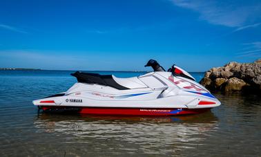 JETSKI YAMAHA VX AVEC HAUT-PARLEURS