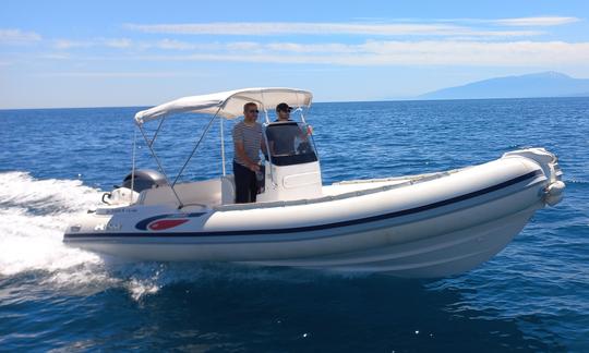 Barco Selva D RIB 680 - Yamaha de 150 CV en Sivota Lefkada