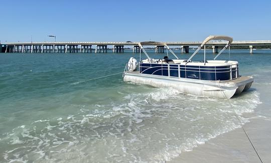 Magnifique Bennington Tritoon de 175 CV à Boca Grande, en Floride