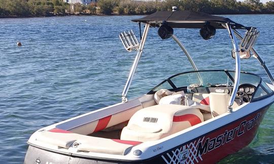 Ski nautique et wakeboard à tous les niveaux avec MasterCraft Prostar à Pounta