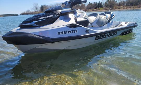 Location limitée de jetski Seadoo GTX 300 à Toronto, en Ontario