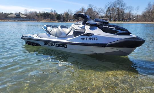 Location limitée de jetski Seadoo GTX 300 à Toronto, en Ontario