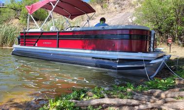 Beautiful 2022 Crest 240LX Tritoon for rent at Saguaro lake with seating for 12!