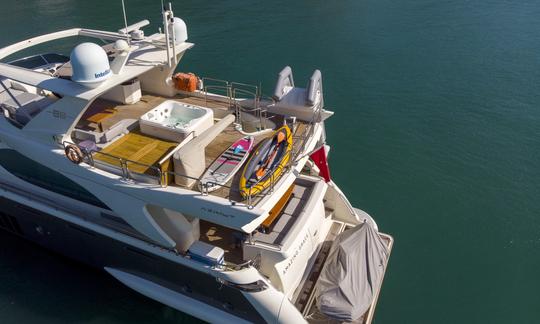 Mega iate de luxo Azimut 88 pés para alugar em Hong Kong