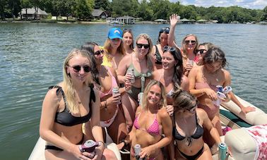 Splash, Swim & Cruise on a 24ft Bennington Pontoon on LAKE NORMAN