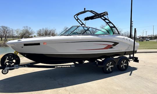 21 ft 250HP Chaparral Ssi on Lake Lewisville / Party Cove / Tubing / 5 Star Fun