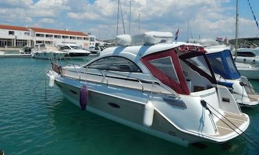 Saggita Motor Yacht Rental in Šibenik, Šibenik-Knin County