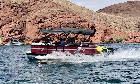 22' Viaggio Tritoon en Havasu con capitán licenciado 