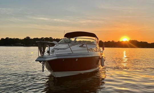 Experiência de iate Regal 23 Sport Cruiser no Lago Norman