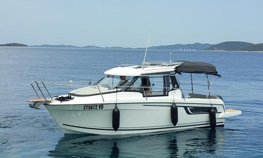 Rent Merry Fisher 695 Cruiser - Series 2 in Sibenik