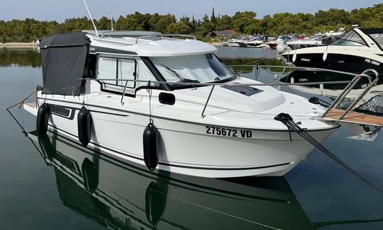 Rent Merry Fisher 695 Cruiser - Series 2 in Sibenik