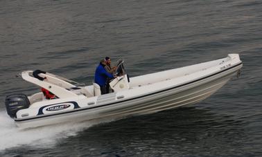 Excursions de pêche à bord d'un petit RIB Charter