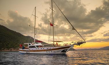 BLUE DREAM This Wonderful Luxury Gulet is 25 m Long and for 8 People