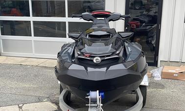 Aluguel de jet ski SeaDoo RXT-X 300 2022 em Boston, Massachusetts.