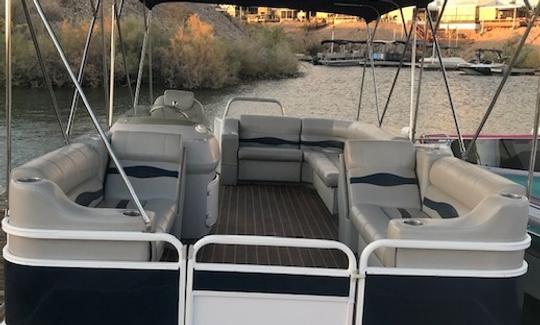 Beautiful (SAPPHIRE) 20' Godfrey Sweetwater Pontoon