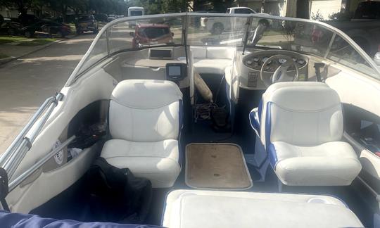 Bayliner Capri Bowrider en alquiler en Lilburn