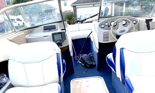 Bayliner Capri Bowrider en alquiler en Lilburn