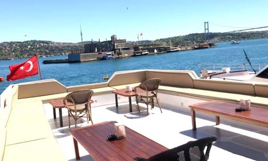 Amazing 25 Person VIP Boat Tour In Istanbul