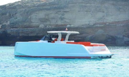 Pardo 50 Augusti Motor Yacht Rental in Eivissa, Illes Balears