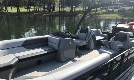 Cruise with 25ft Veranda Pontoon on Lake Allatoona