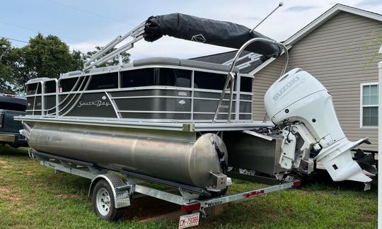 Southbay Saltwater Edition 220CR Pontoon for rent around and throughout NC