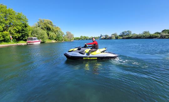 Alquiler de motos acuáticas Sea Doo's Gti Se 130 en Oakville, Ontario