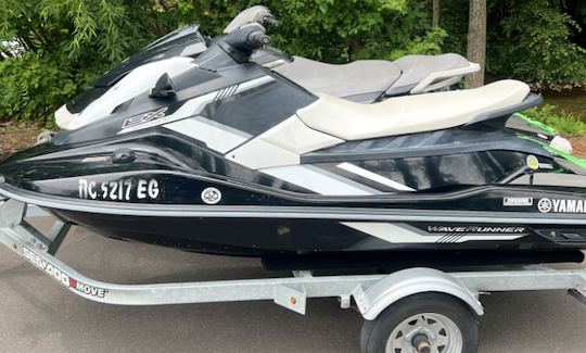 Yamaha EX Sport Jetski for Rent in Lake Wylie