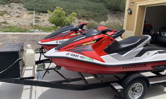 Yamaha Waverunners en alquiler cerca de Temecula. Tengo hasta 10 motos acuáticas. 