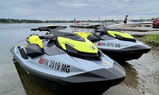 Alquiler de moto acuática TWO 2022 Sea Doo GTI SE 130